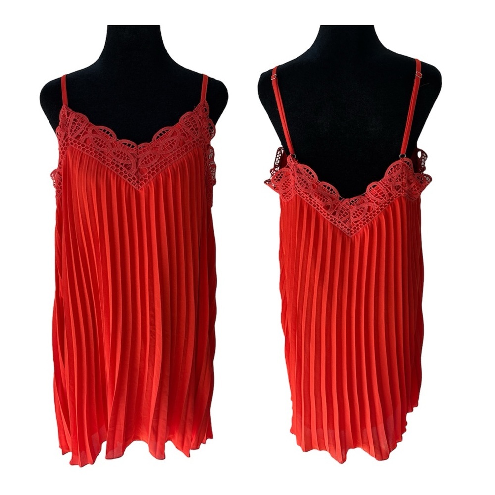 Gianni Bini Bright Red Floral Pleated Lace Trim Cami Dress 0082